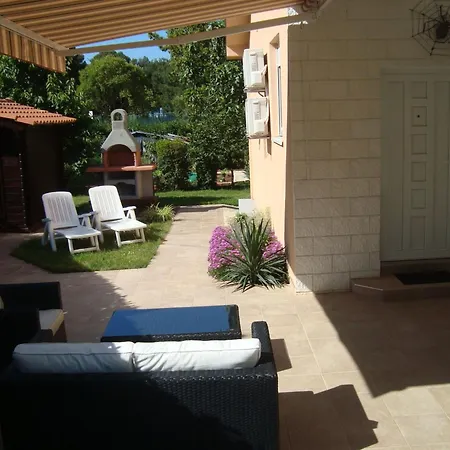 Gemuetliche Einzimmerwohnung Kristijan By Interhome *